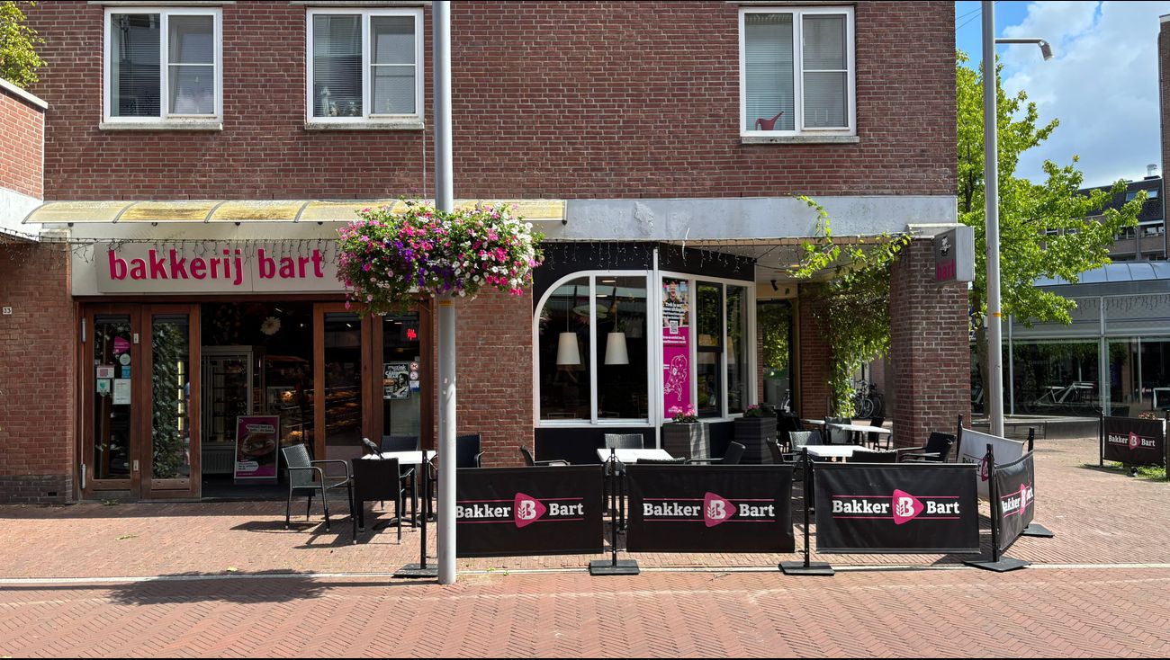 Bakker Bart Almere Haven Faces Closure Over Cannabis Farm